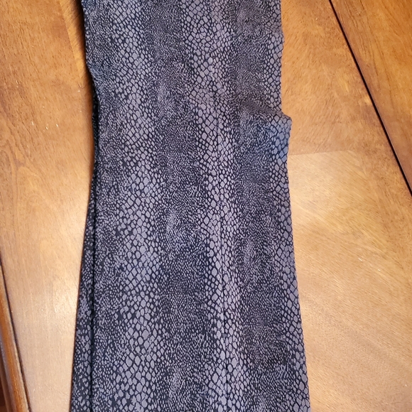 Jones of New York Pant Suit - Picture 8 of 9